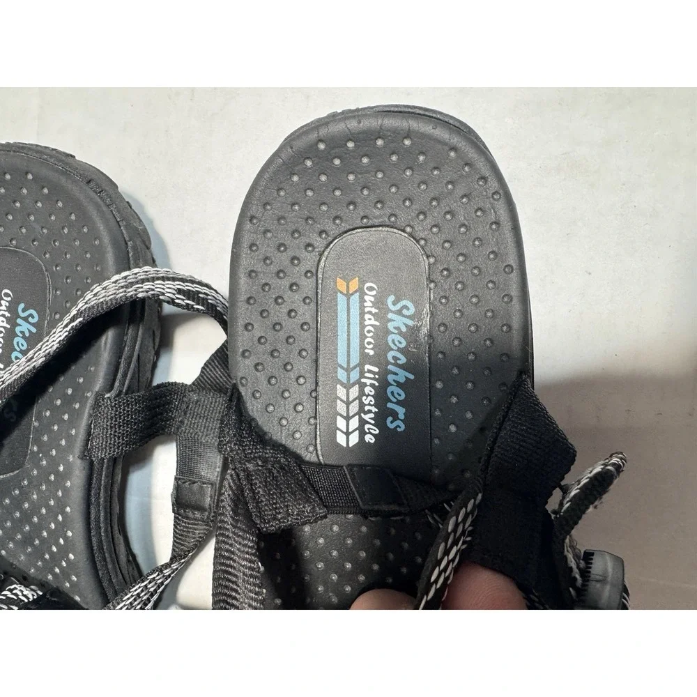 Skechers Womens Size‎ 9 Cali 40872 Reggae Haystack Black/Gray Sandals